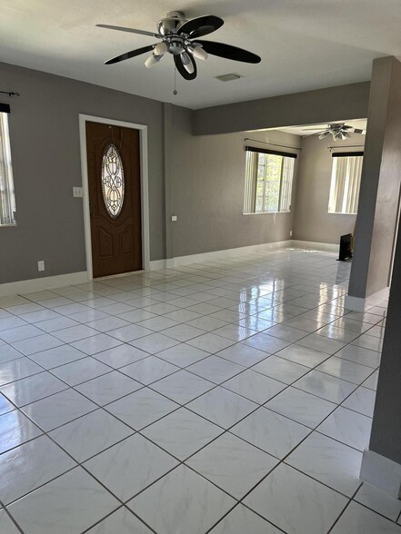 Building Photo - 3461 Ocean Pky