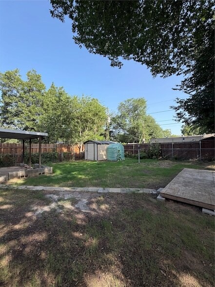 Building Photo - 5509 Norma St