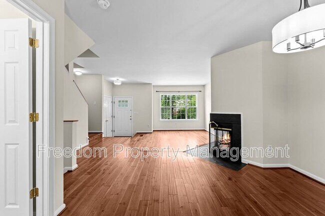Building Photo - 8644 Sanderling Dr
