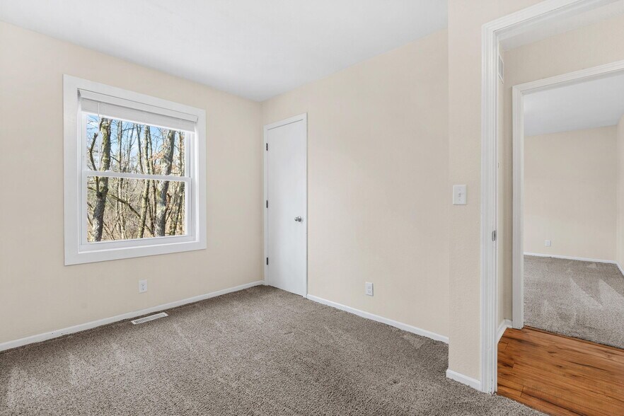 Building Photo - 2647 Kragspough Ct