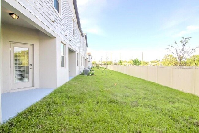 Building Photo - 3172 Bryant Park Dr