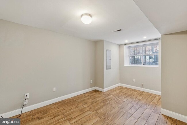 Building Photo - 1440 Fairmont St NW