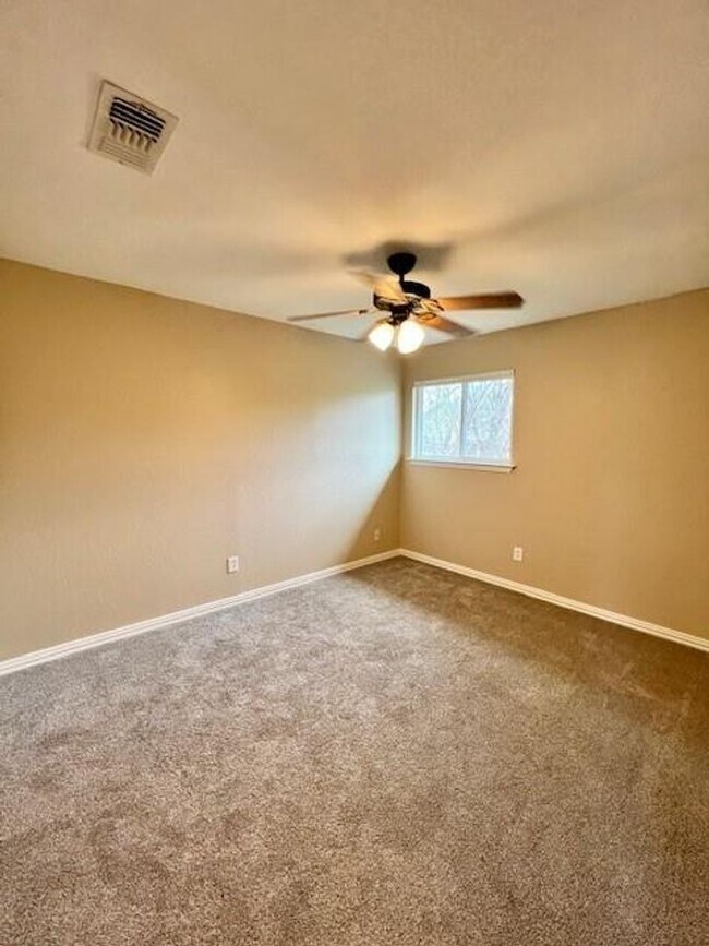 Building Photo - Beautiful remodel in Village at Anderson M...