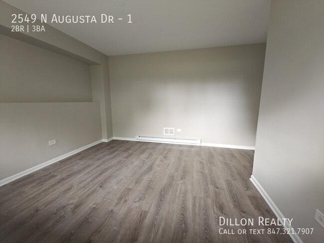 Building Photo - 2549 N Augusta Dr
