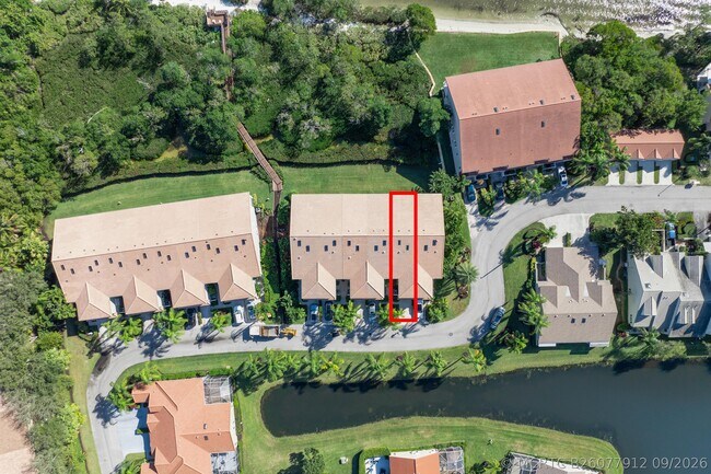 Building Photo - 88 N Lakeshore Dr