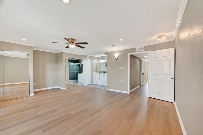 Building Photo - 781 Country Pl Dr