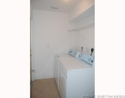 Building Photo - 7953 NW 70th Ave