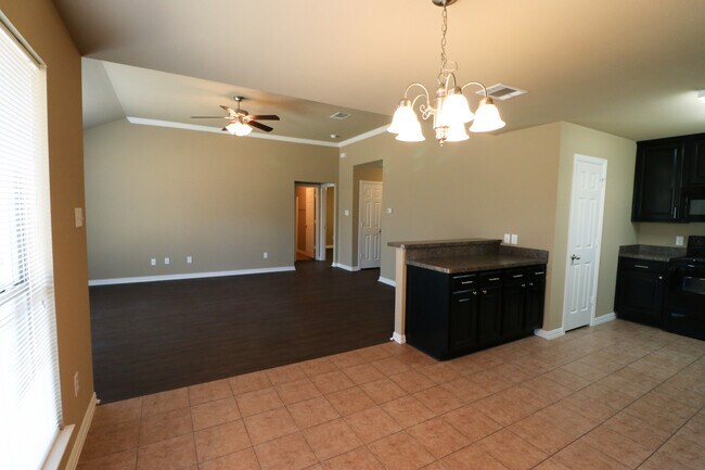 Building Photo - 3009 Breton St