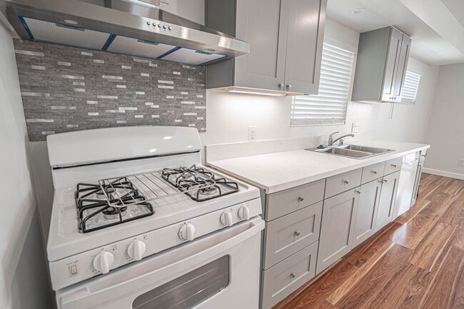 Building Photo - Accessory Dwelling Unit -  2 Bedroom Unit ...