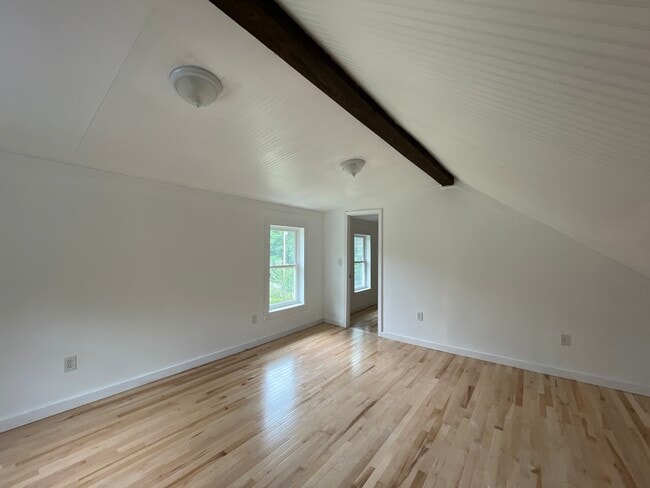 Building Photo - Buxton