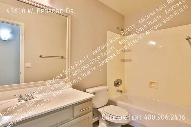 Building Photo - 43610 Bedford Dr