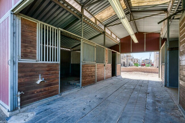Building Photo - 4105 E Perrin Ave
