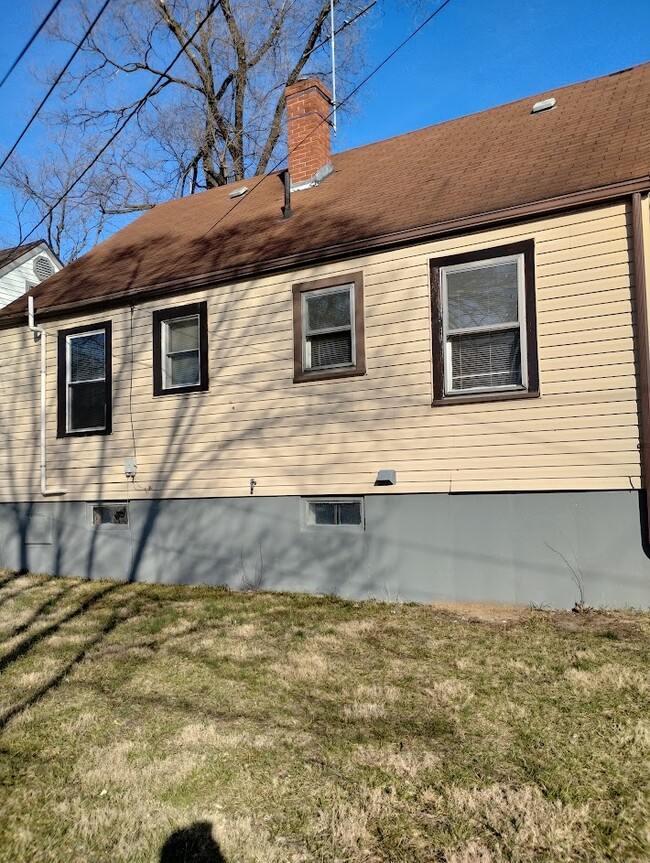 Building Photo - 1207 S Edwin C Moses Blvd