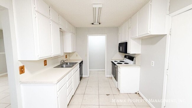 Building Photo - 6212 22nd St