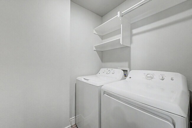Building Photo - Awesome home with great location in Rogers