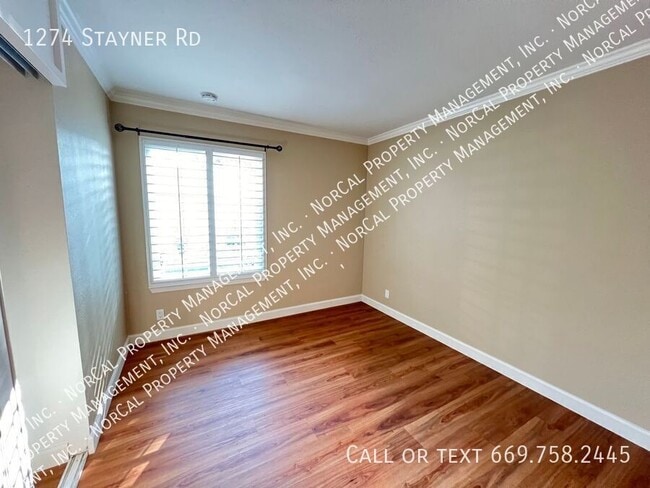 Building Photo - 1274 Stayner Rd