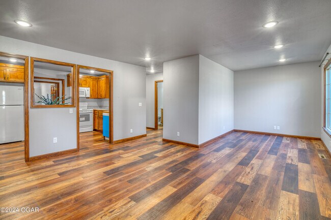 Building Photo - 1234 N Duquesne Rd