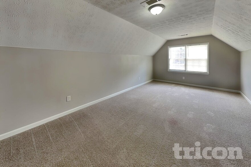 Building Photo - 9159 Tara Dr SW