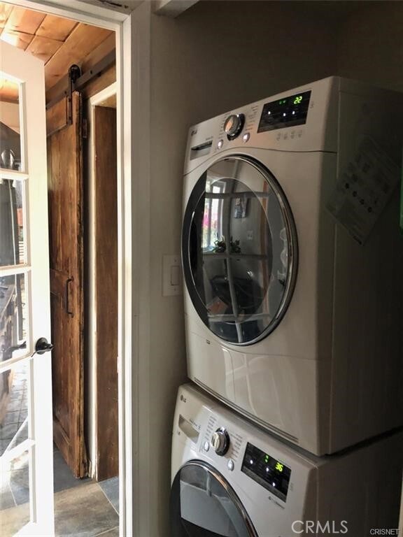 Building Photo - 456 S Skyline Dr