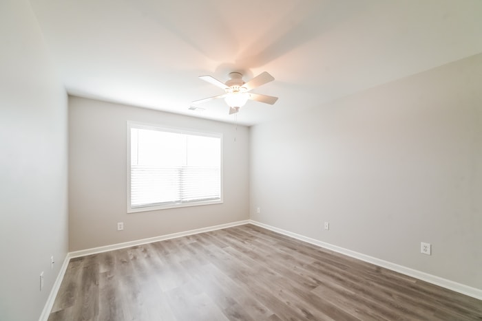 Building Photo - 15 Heritage Ave