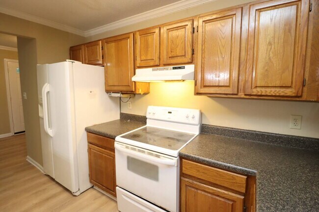 Building Photo - Best Value in Apex! Charming 3BR Half-Duplex Near Downtown