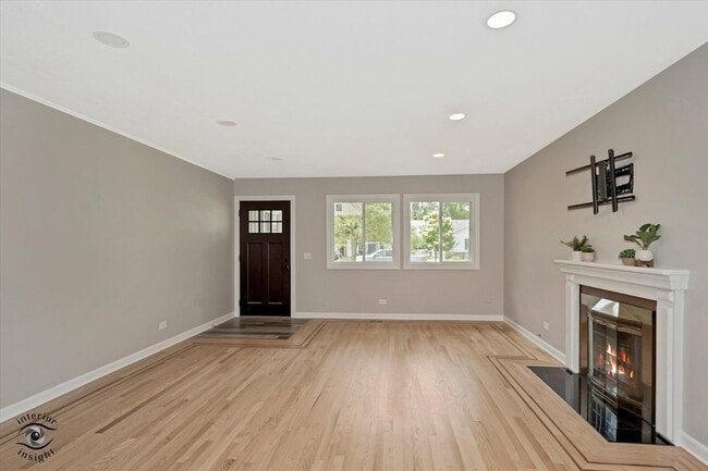 Building Photo - 30W181 Foxboro Ct