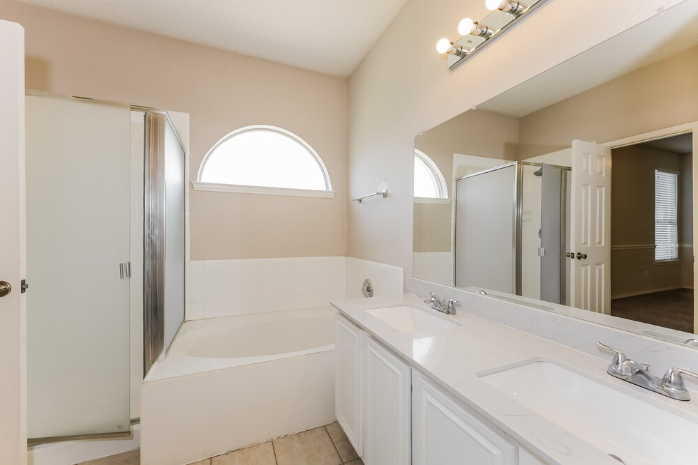 Building Photo - 1101 Trinity Trail