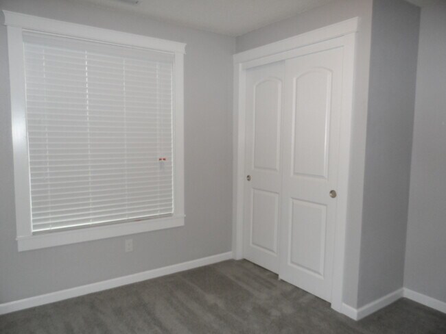 Building Photo - Inviting 3-Bedroom Home with Workshop/Storage and Outdoor Space