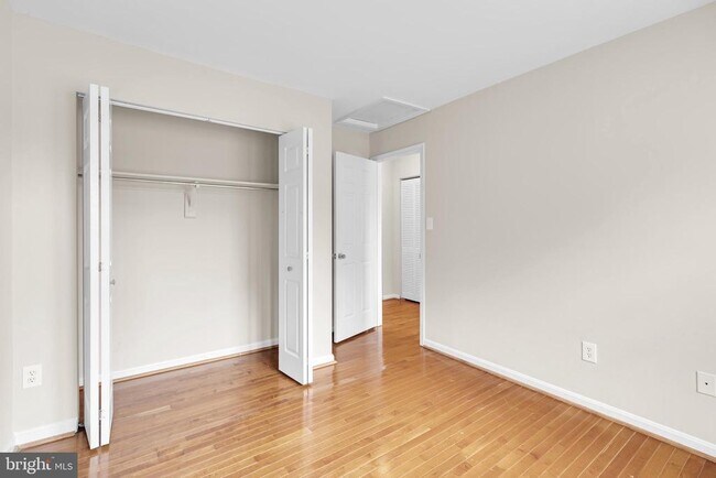 Building Photo - 5547 Cabat Lake Ct