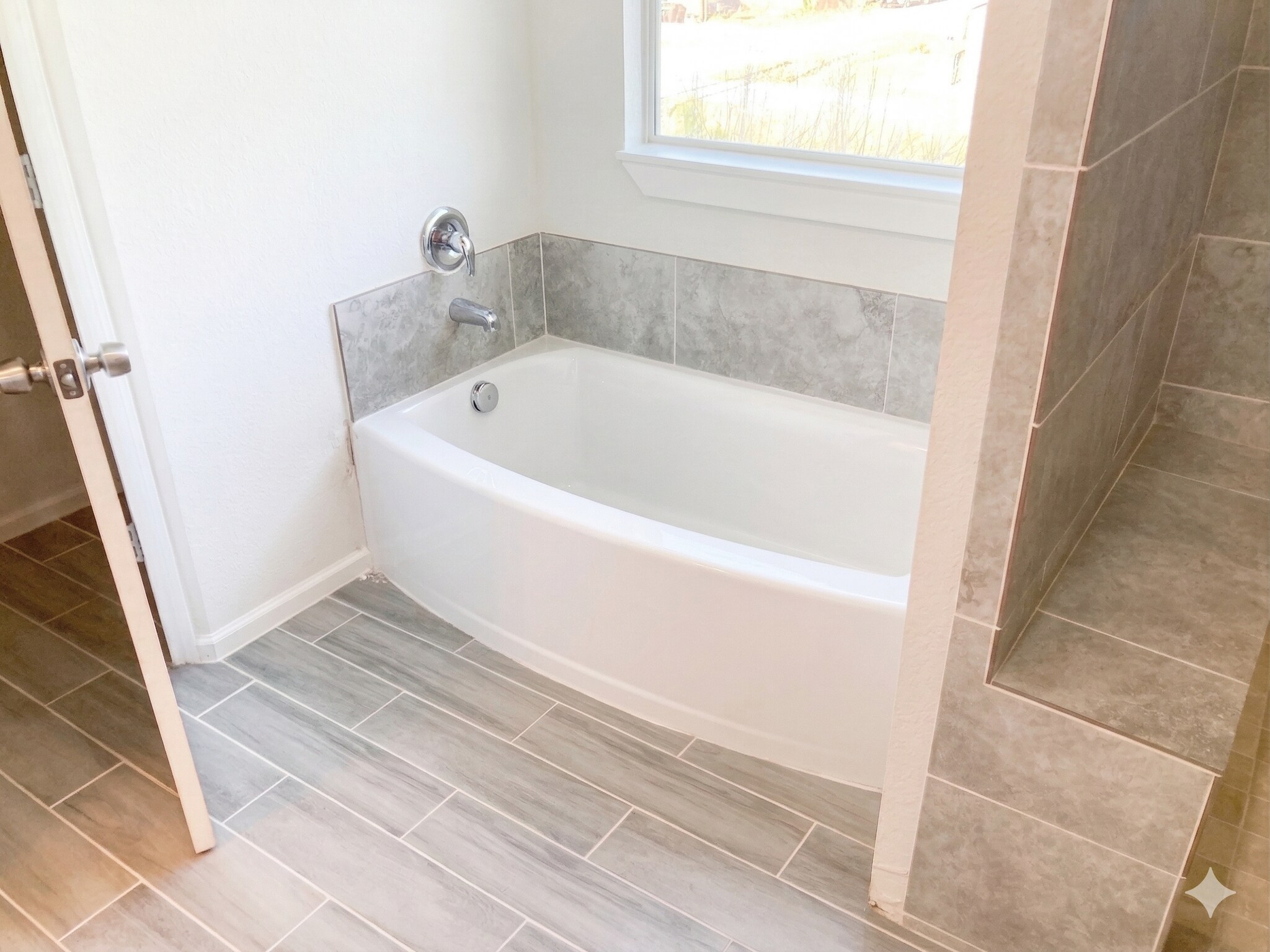 Building Photo - 7952 Blue St