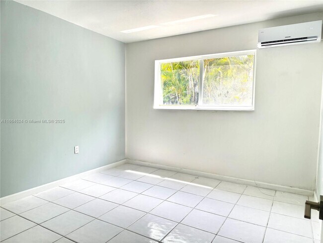 Building Photo - 6310 SW 79th St