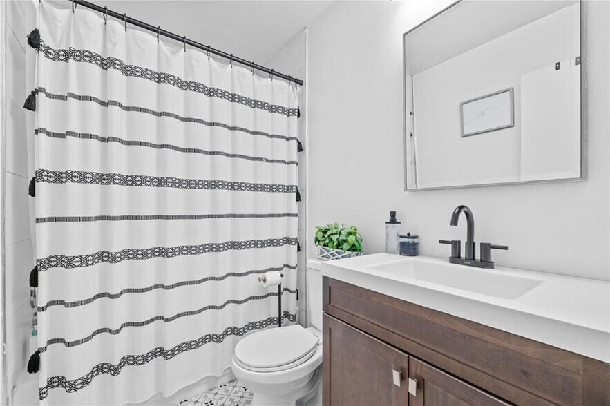 Building Photo - 2967 Harold Dean Dr