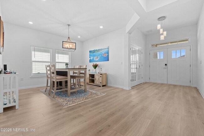 Building Photo - 64 Silver Heron Wy