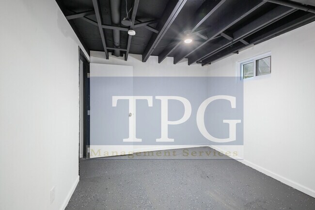Building Photo - 9410 McKinley St