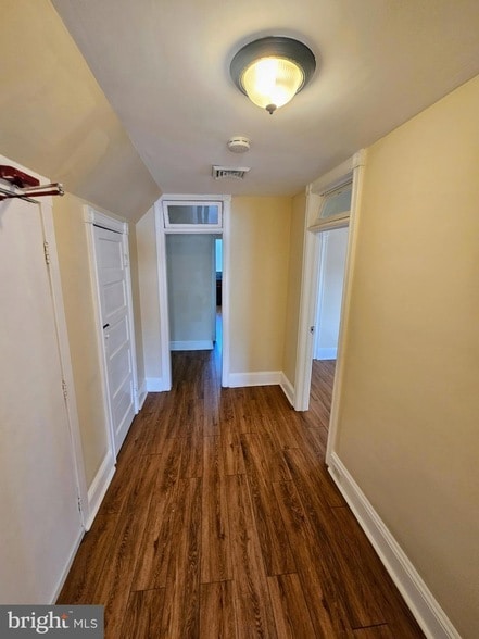 Building Photo - 912 Riverside Ave.