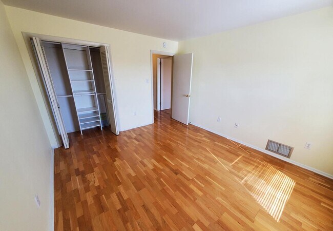 Building Photo - 1375 Pershing Blvd