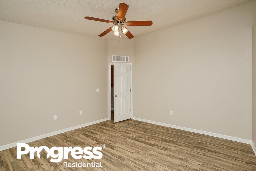 Building Photo - 3245 Bellericay Ln
