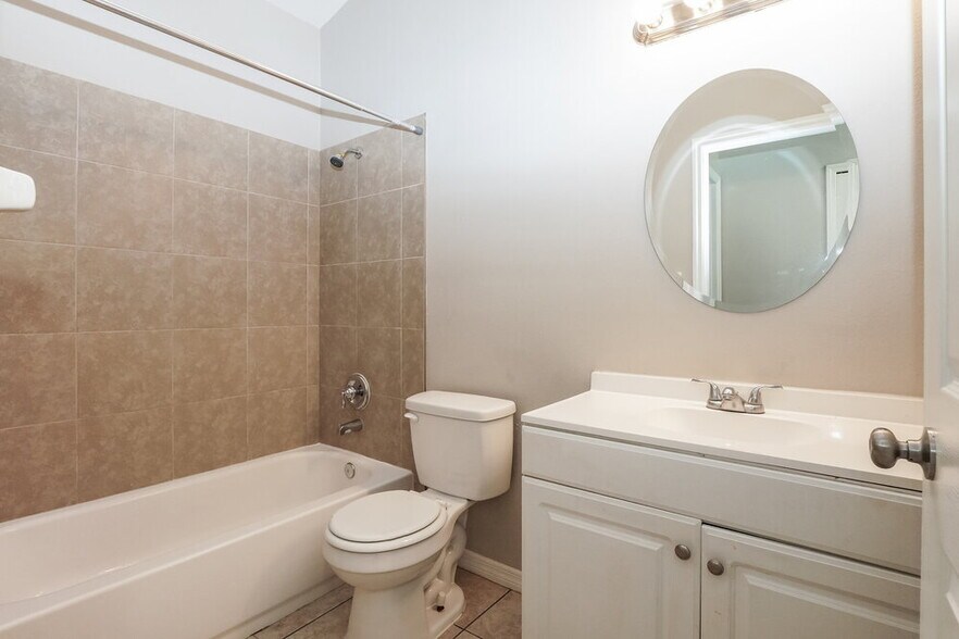 Building Photo - 112 Alta Vista Ct
