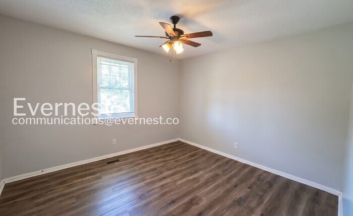 Building Photo - 404 Dabney Dr
