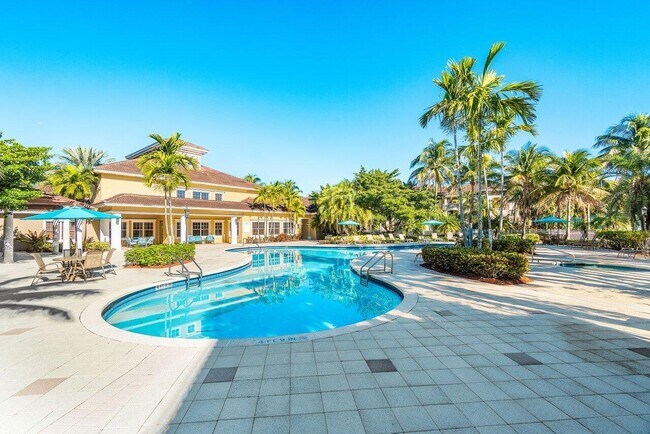 Building Photo - 6400 Emerald Dunes Dr