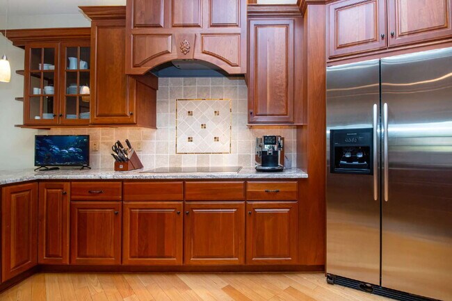 Building Photo - Palm Aire Fully Furnished Rental