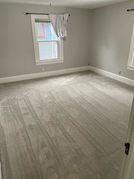 Building Photo - 182 Edgerton St