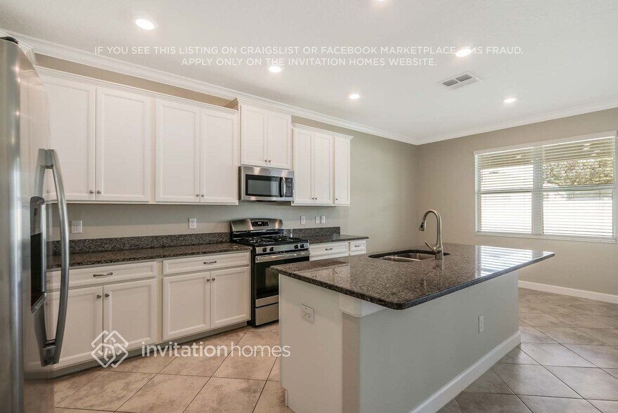 Building Photo - 25207 Lambrusco Loop