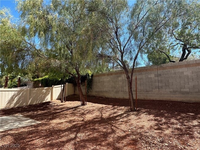Building Photo - 1537 Broken Bell Ln
