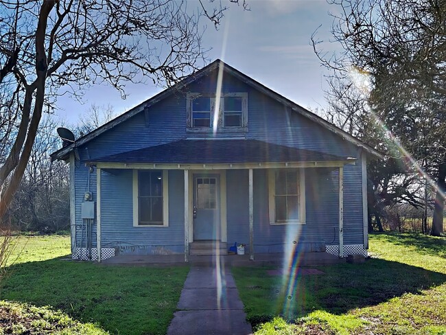 Primary Photo - 322 Mixville Rd