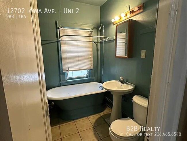 Building Photo - Spacious 2-Bedroom with a move-in special ...