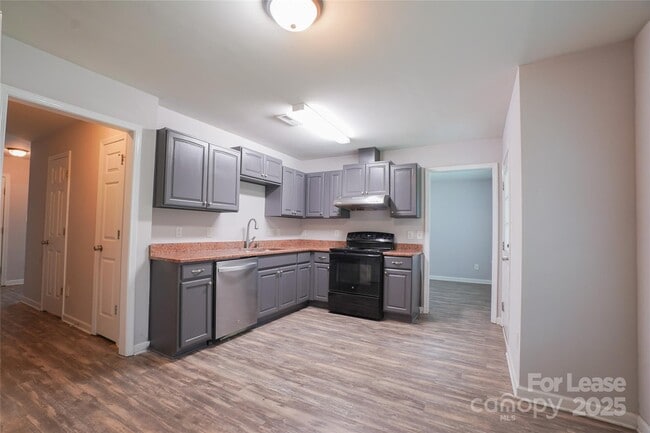 Building Photo - 4907 Morningwood Dr