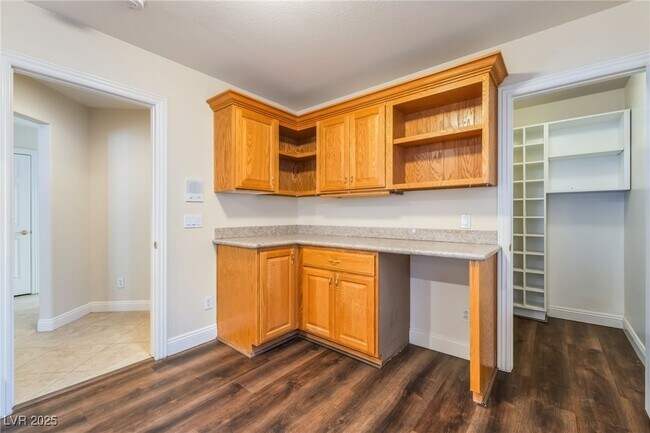 Building Photo - 9796 Raven Wing Canyon Ct