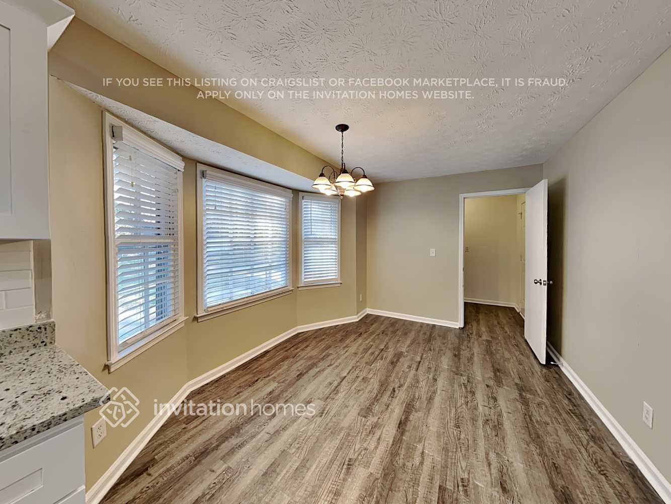 Building Photo - 3930 Grove Trail