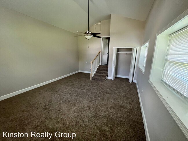 Building Photo - 3 br, 2 bath House - 550 Tyree Rd.